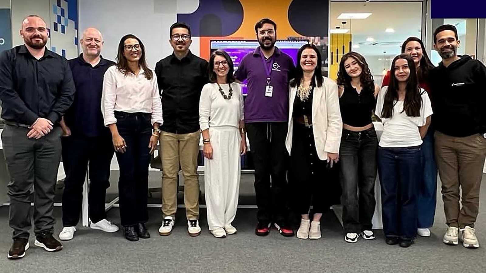 Equipe da Ecomilhas no Cais do Porto — do Brasil à Europa
